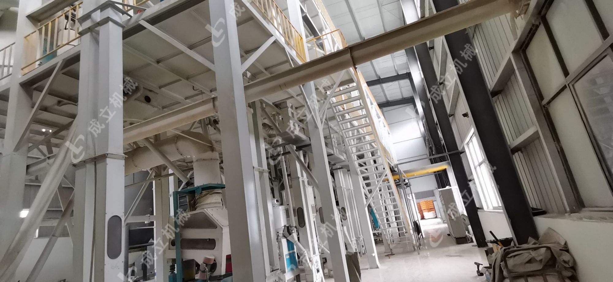 120噸玉米加工設(shè)備在新鄉(xiāng)輝縣投產(chǎn)使用